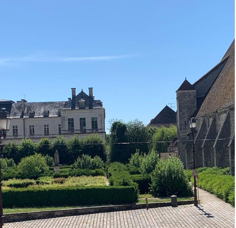 Hotel Du Centre - Restaurant Le P'Tit Gourmet Tonnerre Luaran gambar