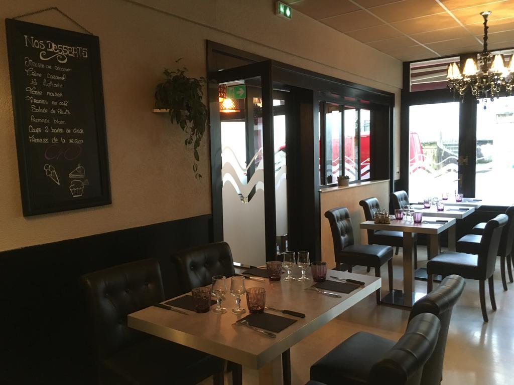 Hotel Du Centre - Restaurant Le P'Tit Gourmet Tonnerre Luaran gambar