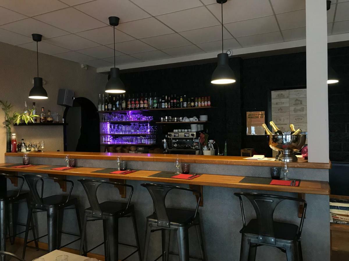 Hotel Du Centre - Restaurant Le P'Tit Gourmet Tonnerre Luaran gambar